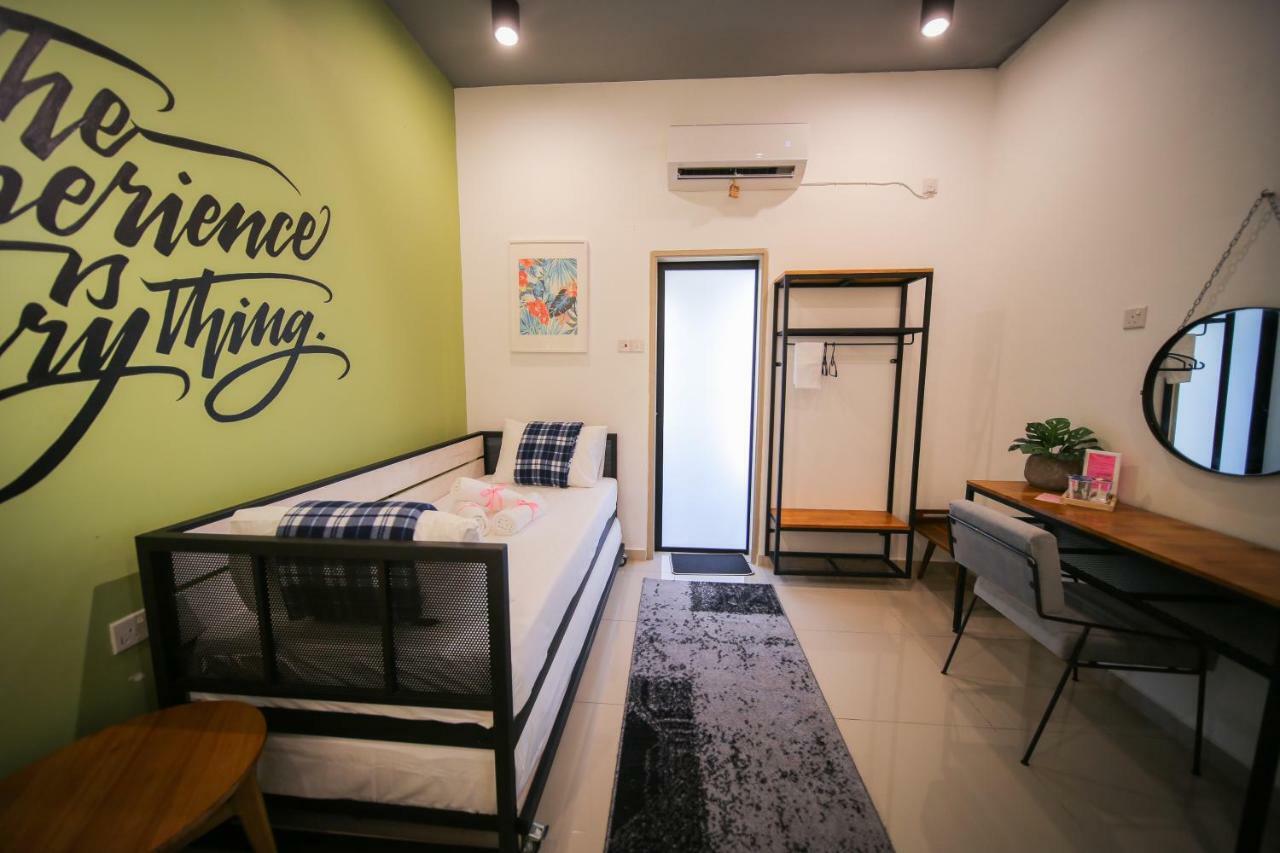 The Best Hotel In Bayan Lepas - The Lov Penang מראה חיצוני תמונה